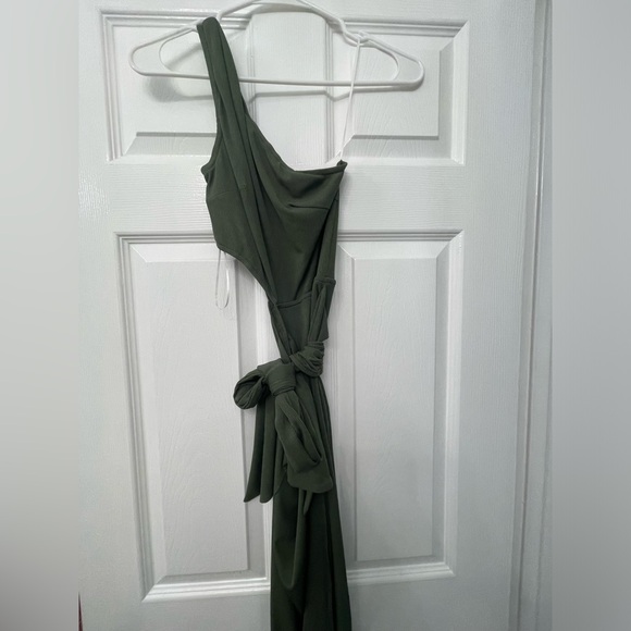 Hello Molly Airplane Mode Midi Dress Green - Picture 5 of 7